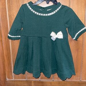 Tahari top size 5T